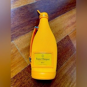 Veuve Clicquot Champagne Bottle Ice Jacket/Koozie- NWT